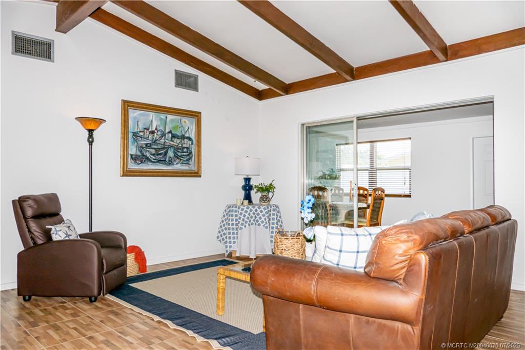 225 SW Indian Groves Drive