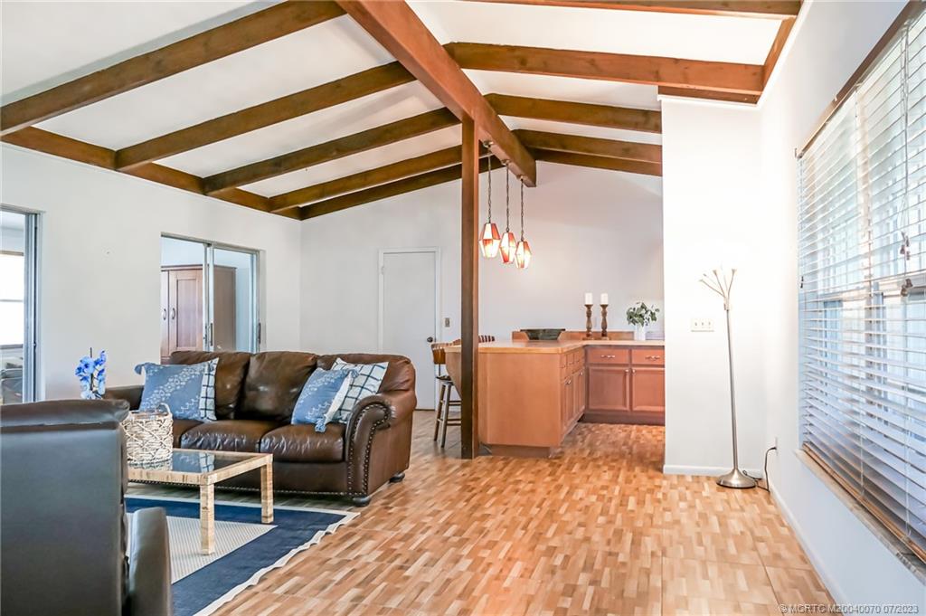 225 SW Indian Groves Drive