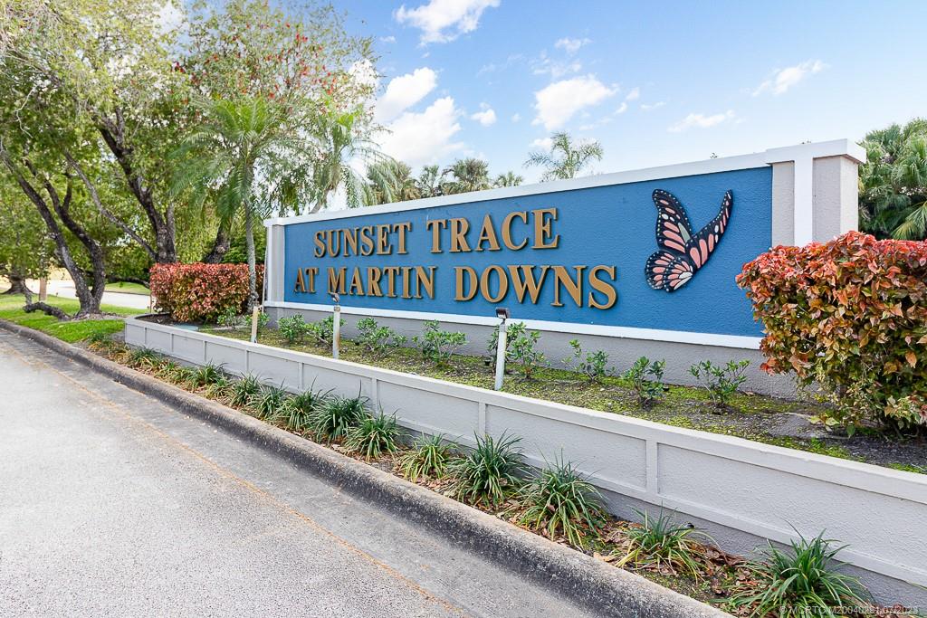 3373 SW Sunset Trace Circle