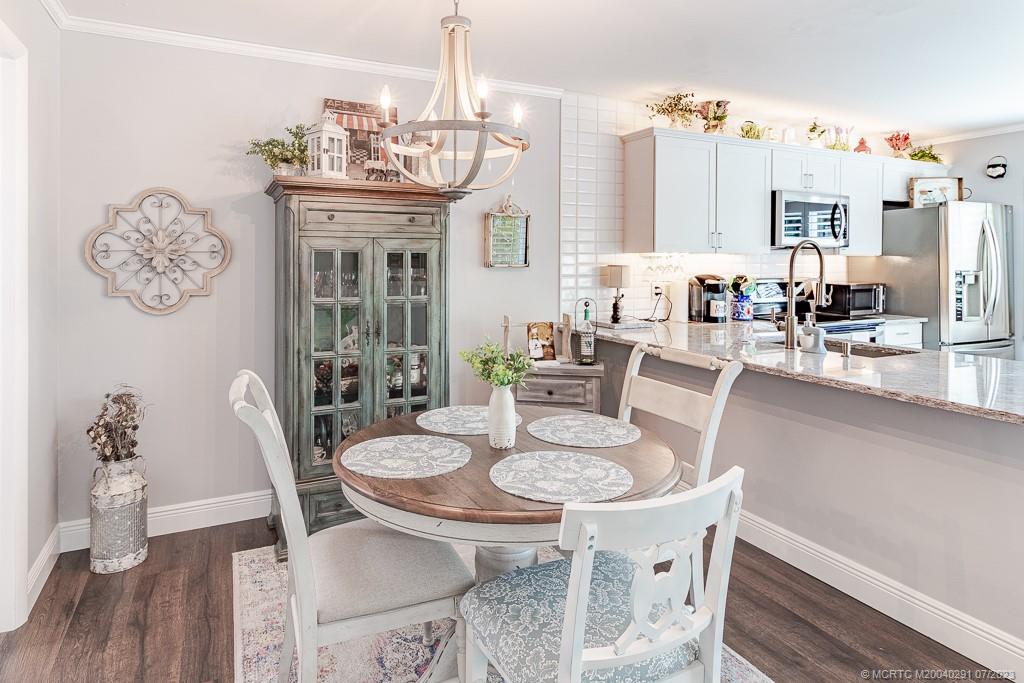 3373 SW Sunset Trace Circle