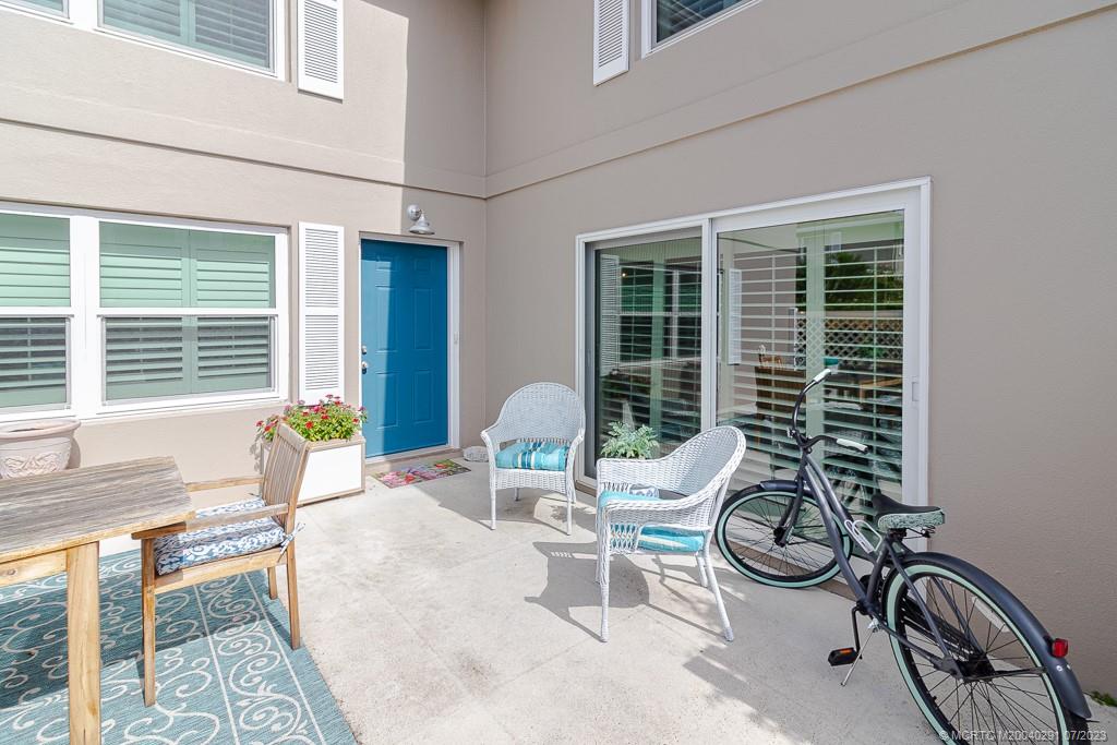 3373 SW Sunset Trace Circle