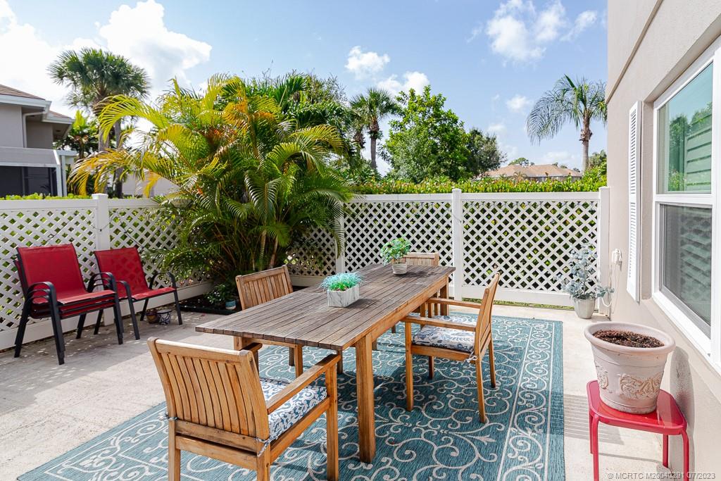 3373 SW Sunset Trace Circle