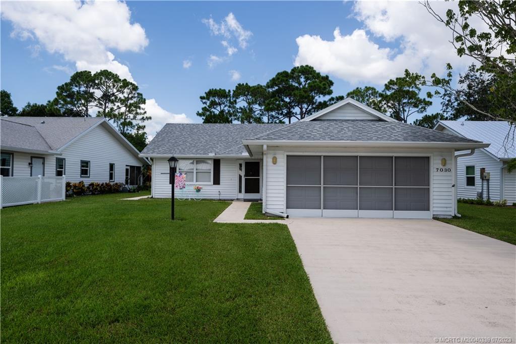 7030 SE Lillian Ct