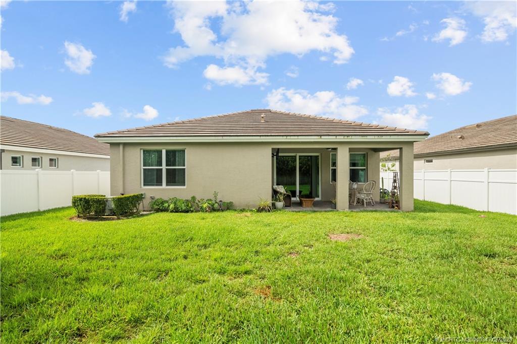 2375 SW Strawberry Terrace