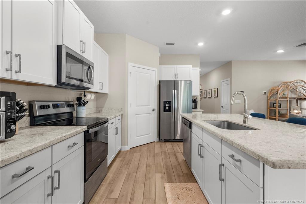 2375 SW Strawberry Terrace