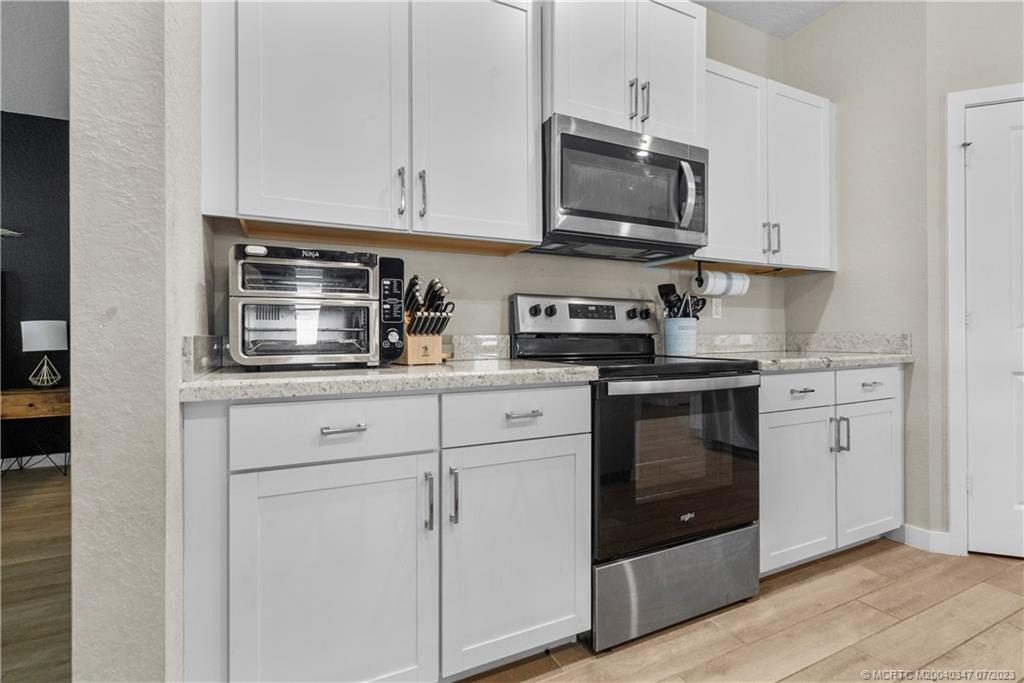 2375 SW Strawberry Terrace