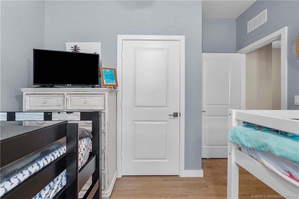 2375 SW Strawberry Terrace