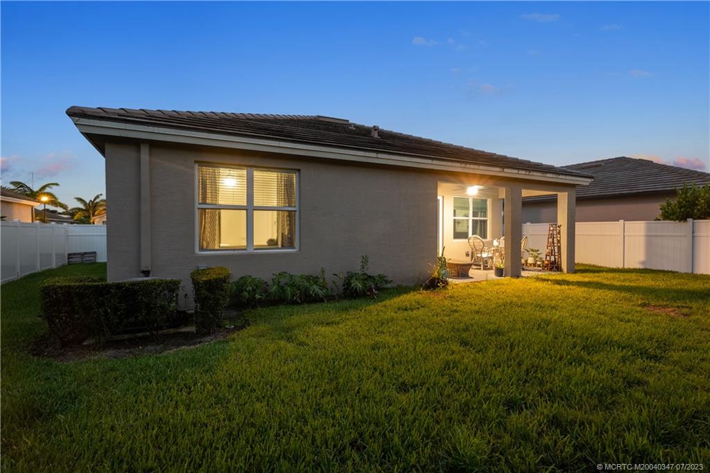 2375 SW Strawberry Terrace