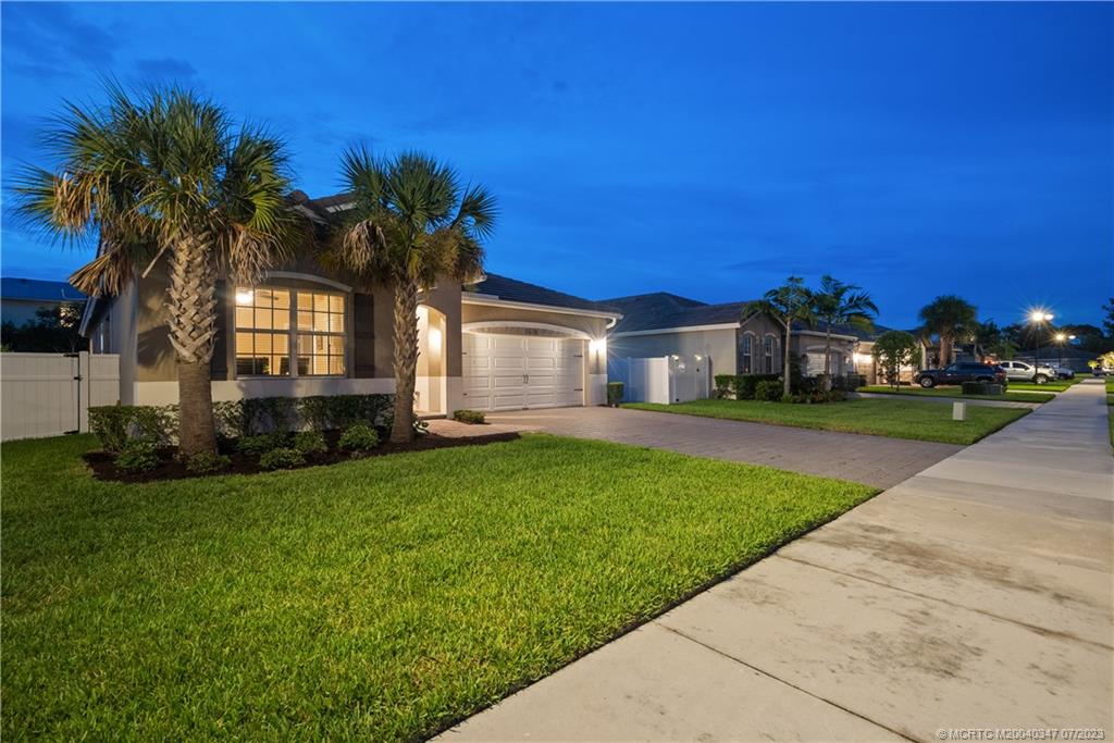 2375 SW Strawberry Terrace