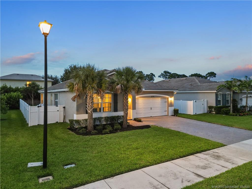 2375 SW Strawberry Terrace