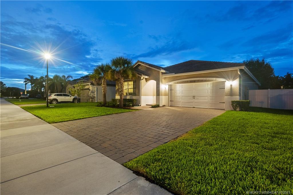 2375 SW Strawberry Terrace