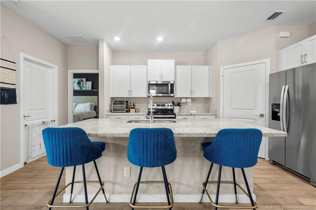 2375 SW Strawberry Terrace