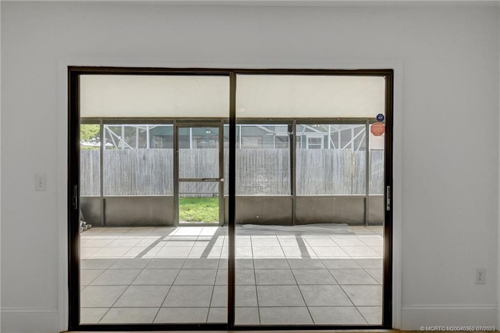 5855 SE Grafton Drive