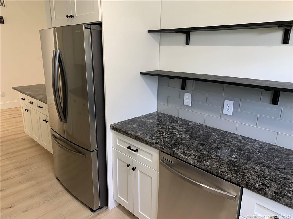 5855 SE Grafton Drive