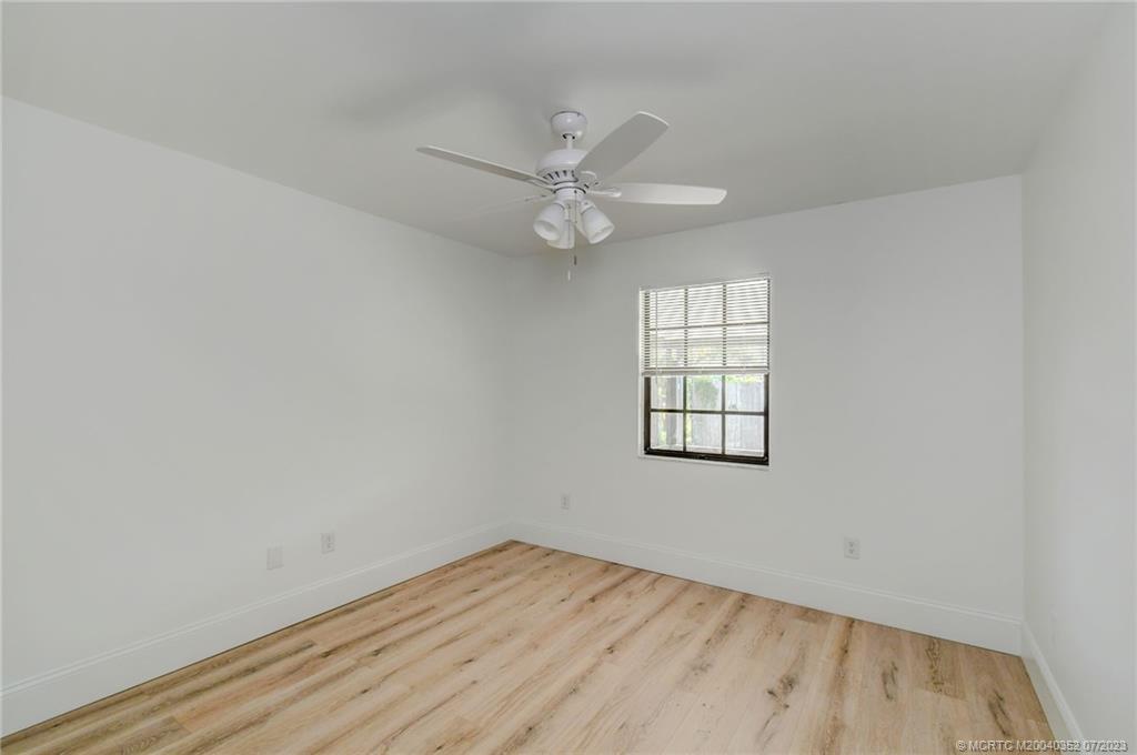 5855 SE Grafton Drive