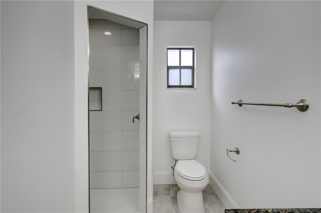 5855 SE Grafton Drive