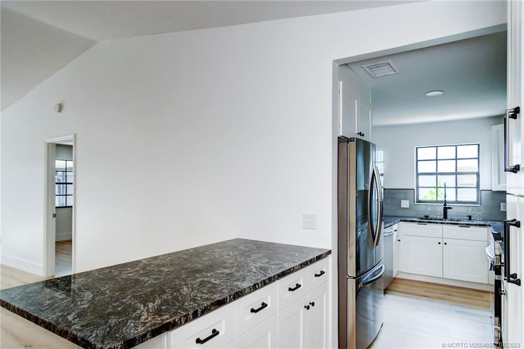 5855 SE Grafton Drive