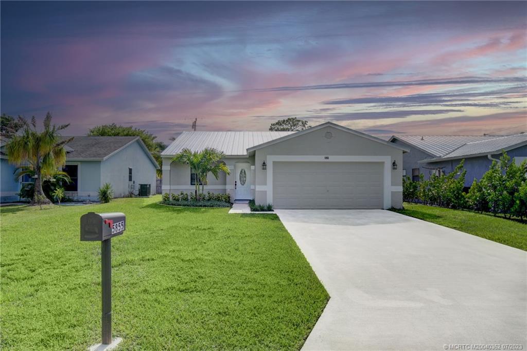 5855 SE Grafton Drive