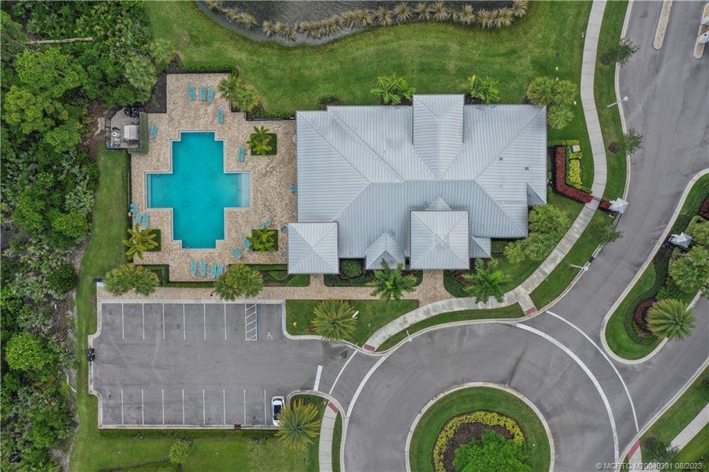 4823 SW Millbrook Lane