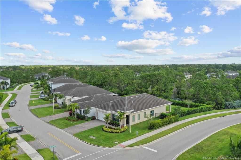 4823 SW Millbrook Lane