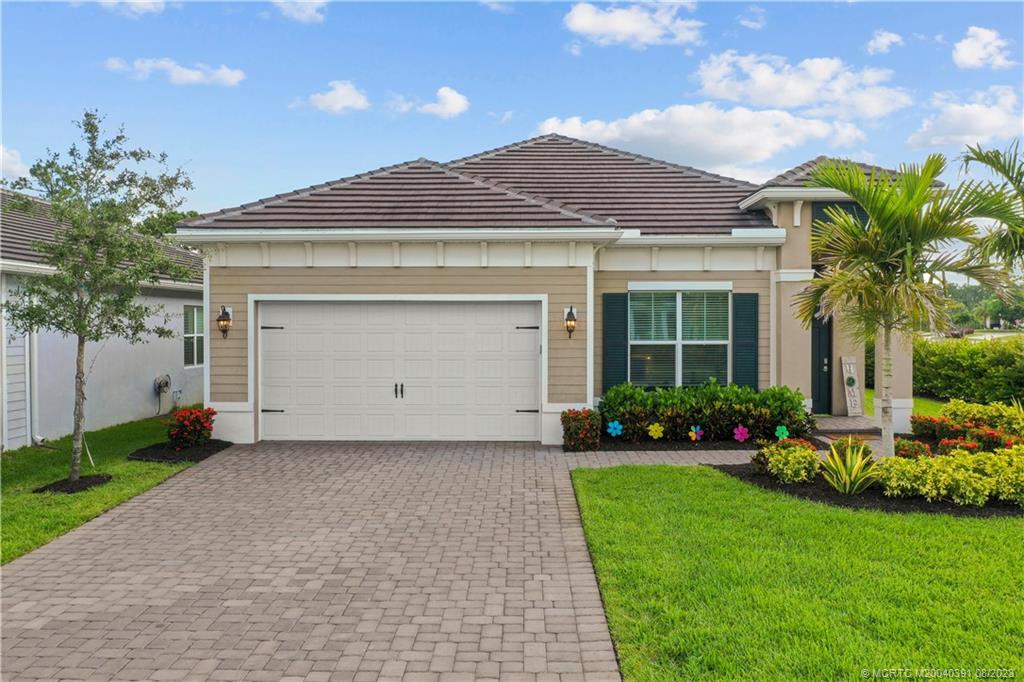 4823 SW Millbrook Lane