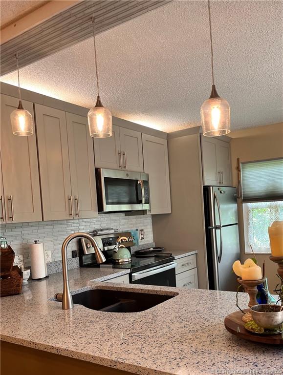 3301 SW Sunset Trace Circle