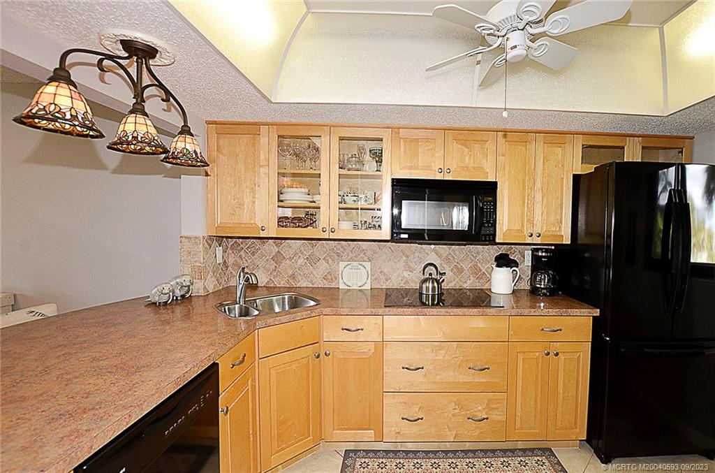 10102 S Ocean Drive 202A