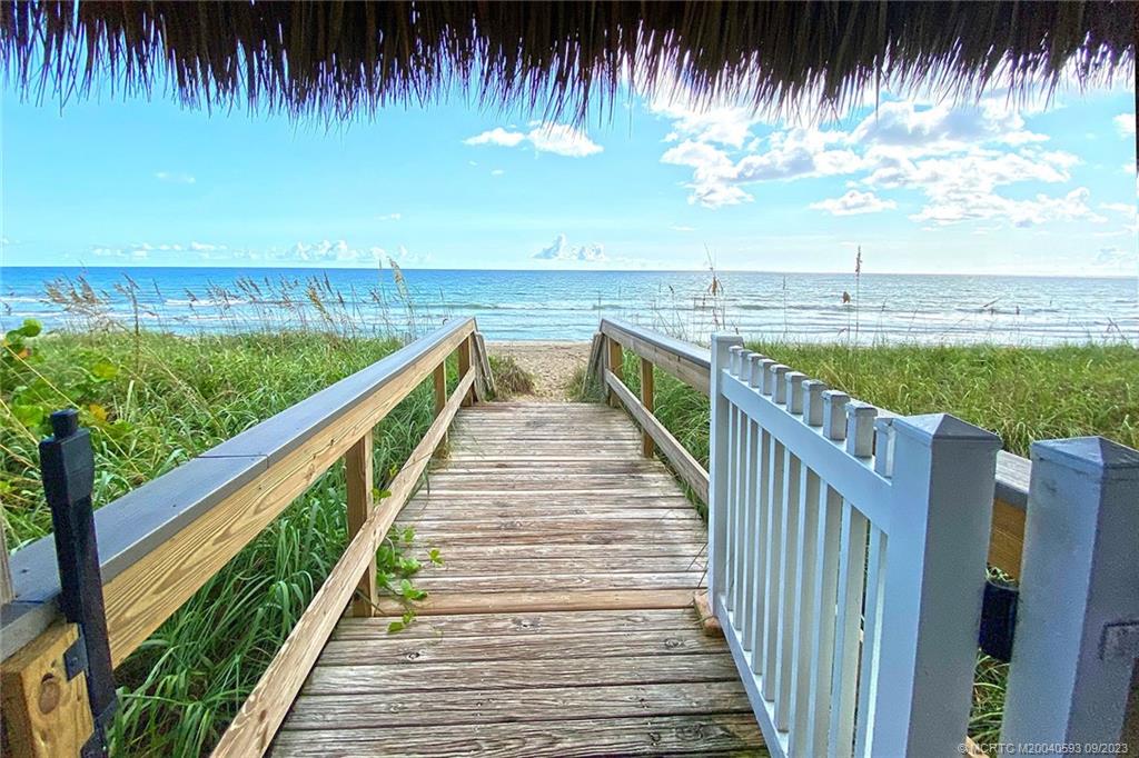 10102 S Ocean Drive 202A