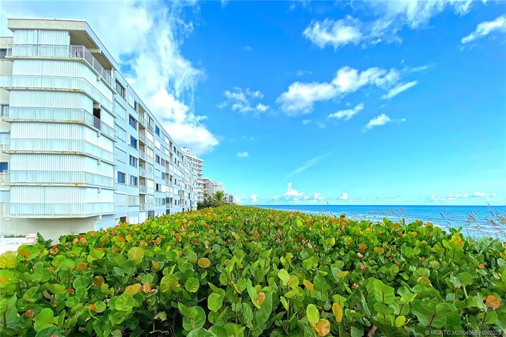 10102 S Ocean Drive 202A