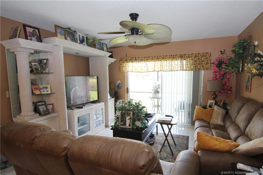 3161 SE Aster Lane 1203