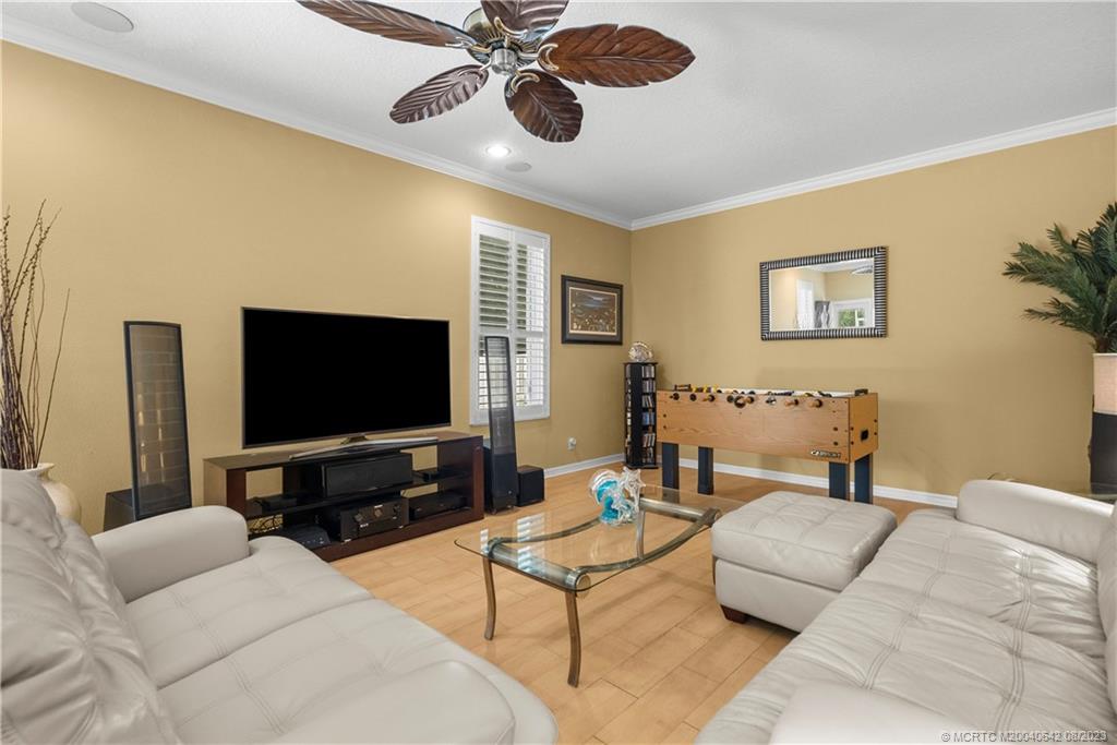 362 NW Dewburry Terrace