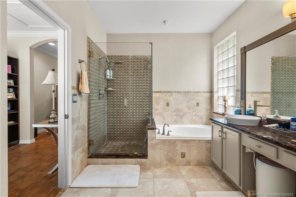 362 NW Dewburry Terrace