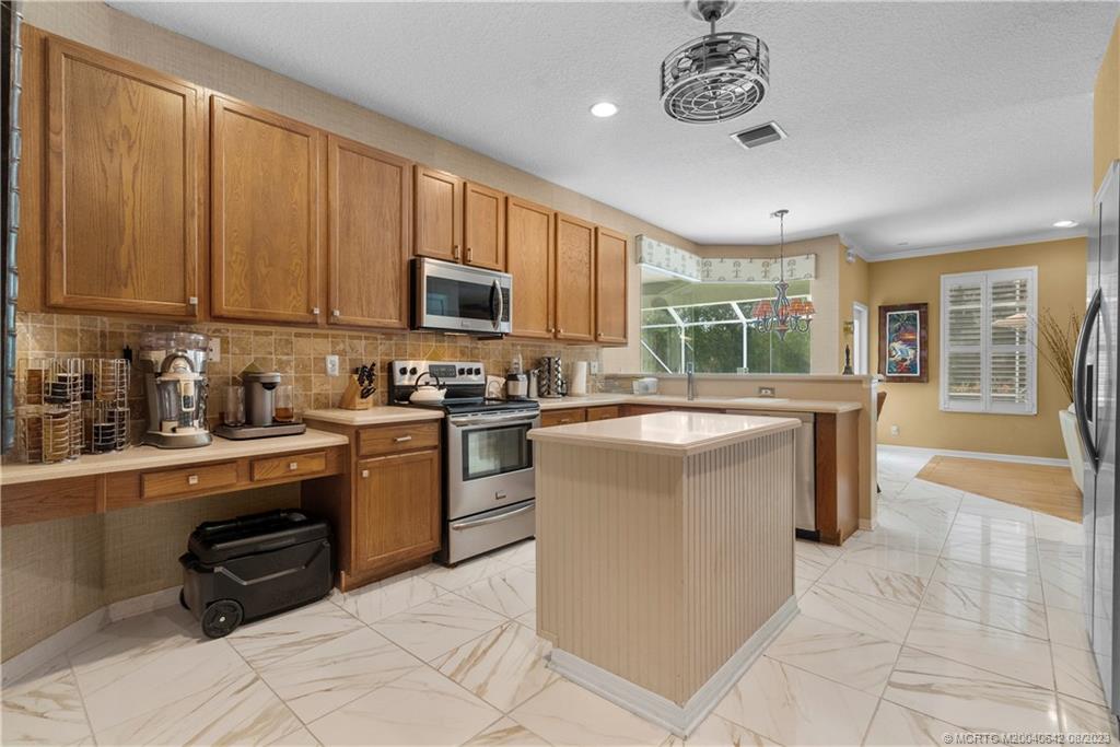 362 NW Dewburry Terrace