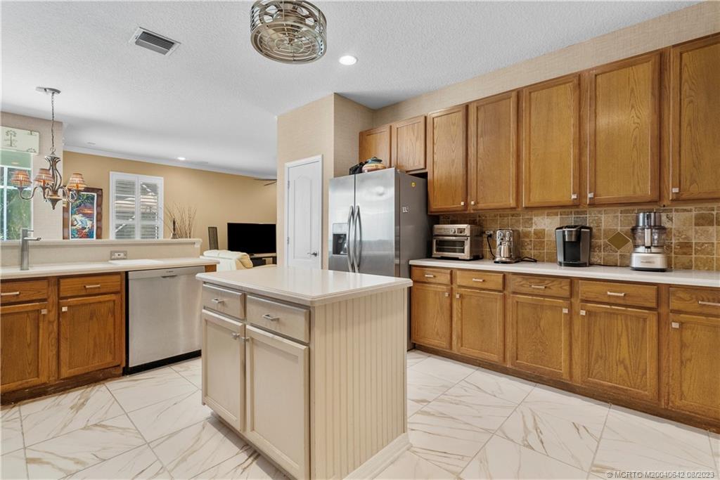 362 NW Dewburry Terrace