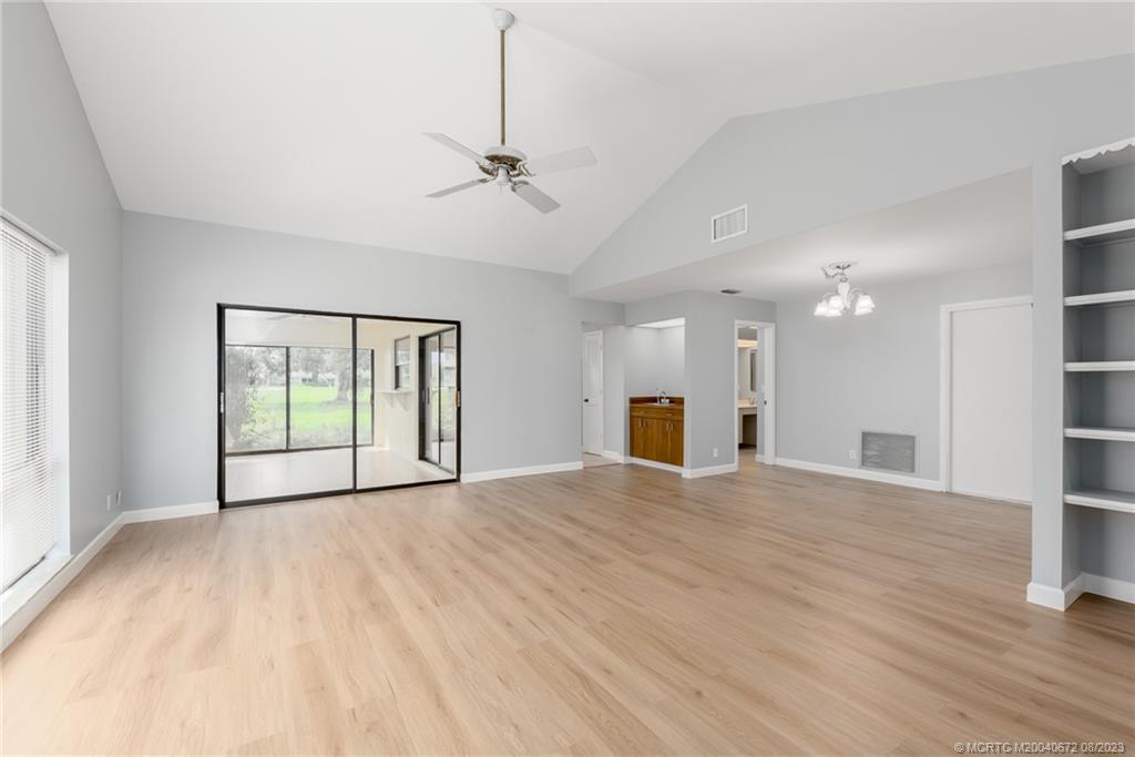 2711 SW Egret Pond Circle