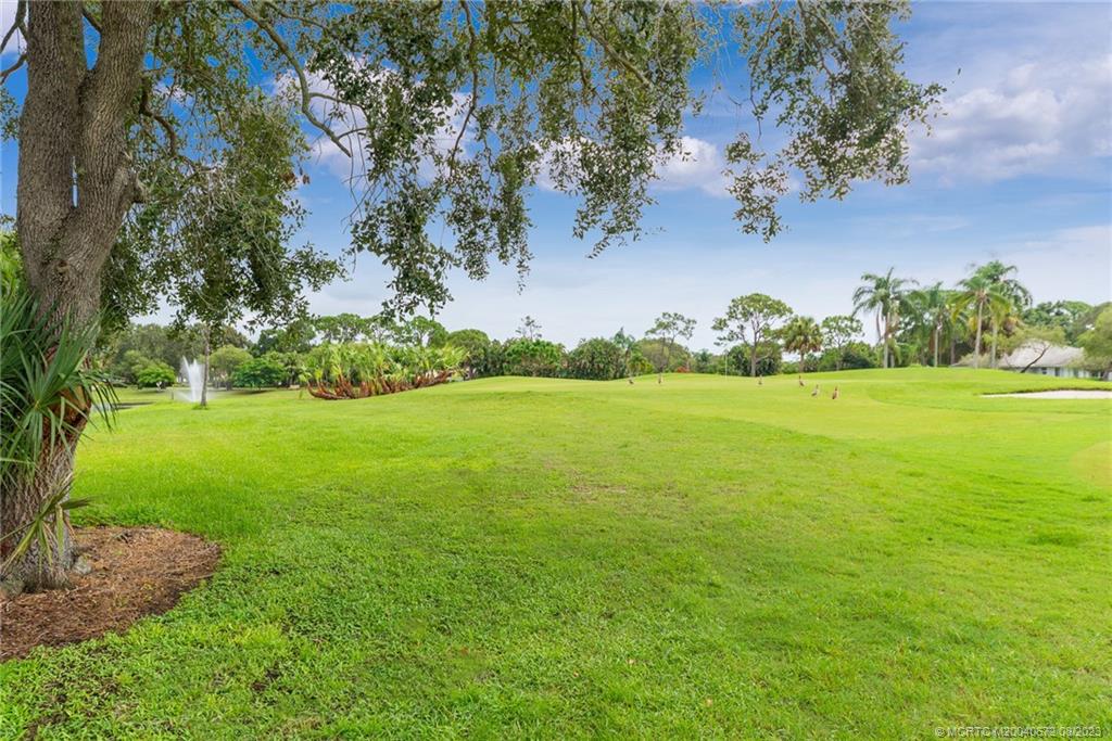 2711 SW Egret Pond Circle