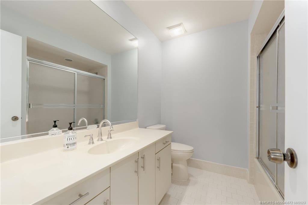 2711 SW Egret Pond Circle