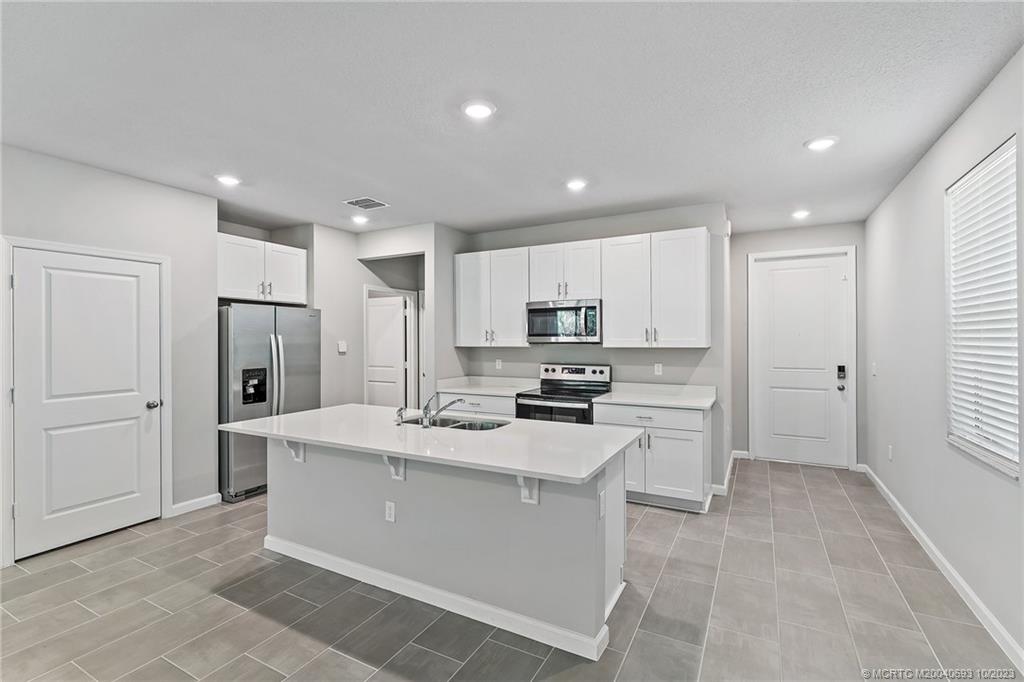 3917 SE Mentmore Lane