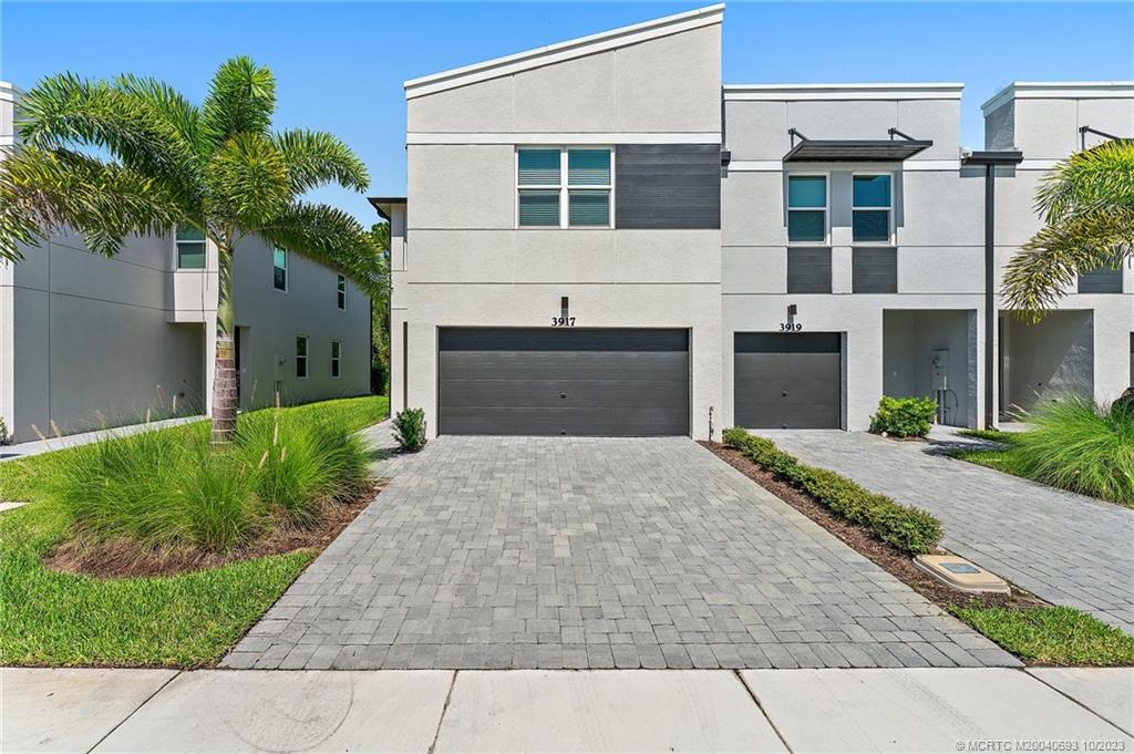 3917 SE Mentmore Lane