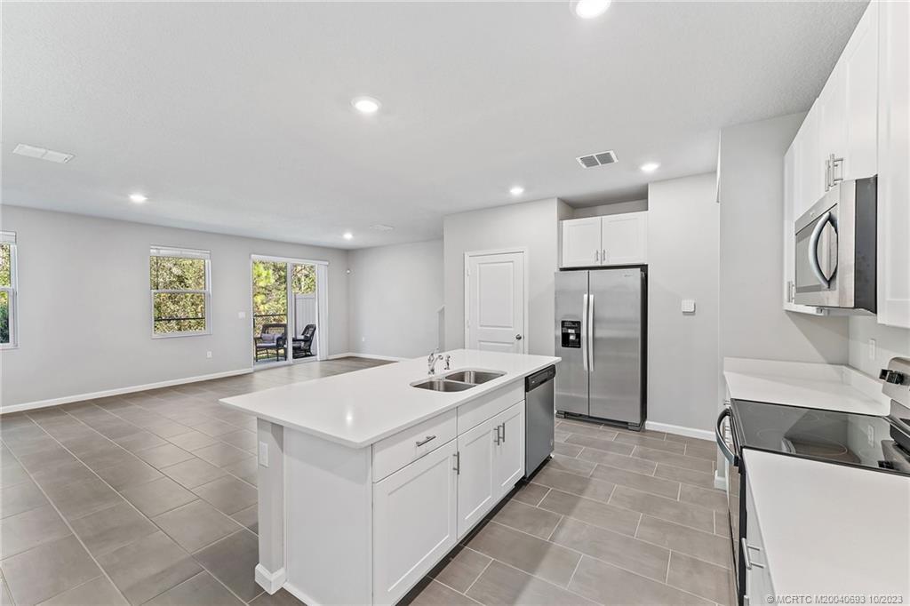 3917 SE Mentmore Lane