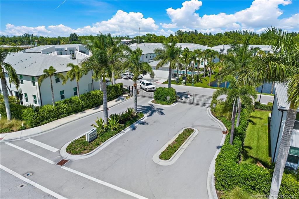 3917 SE Mentmore Lane