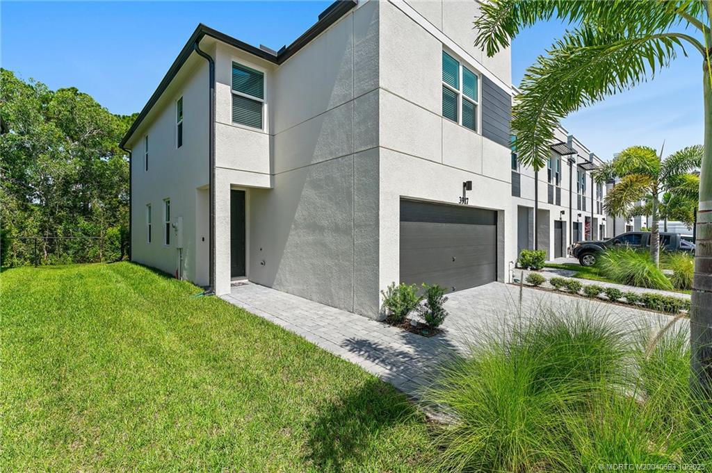 3917 SE Mentmore Lane