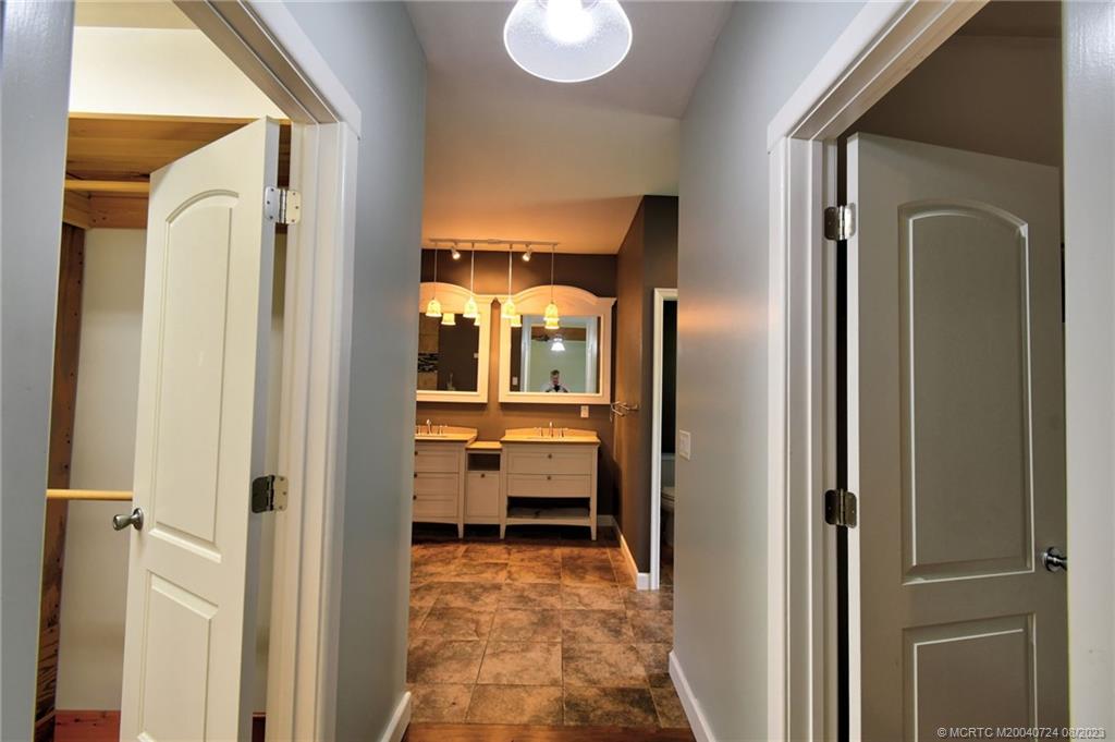 1047 NE Kubin Avenue