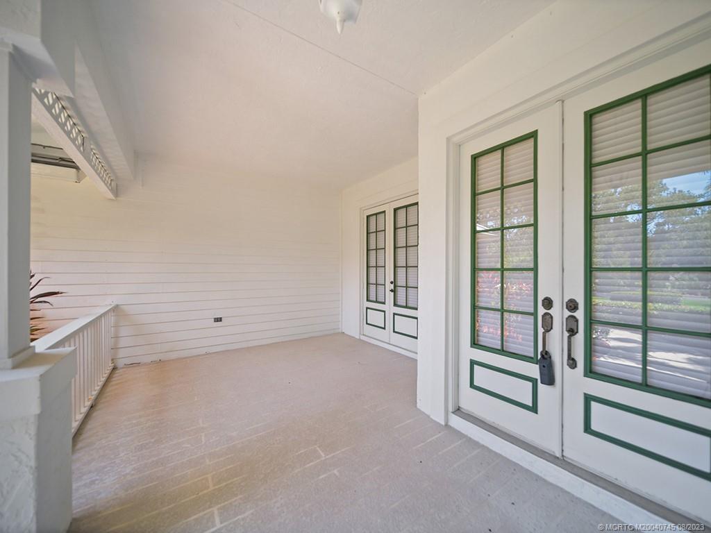 2855 NE Sewalls Landing Way