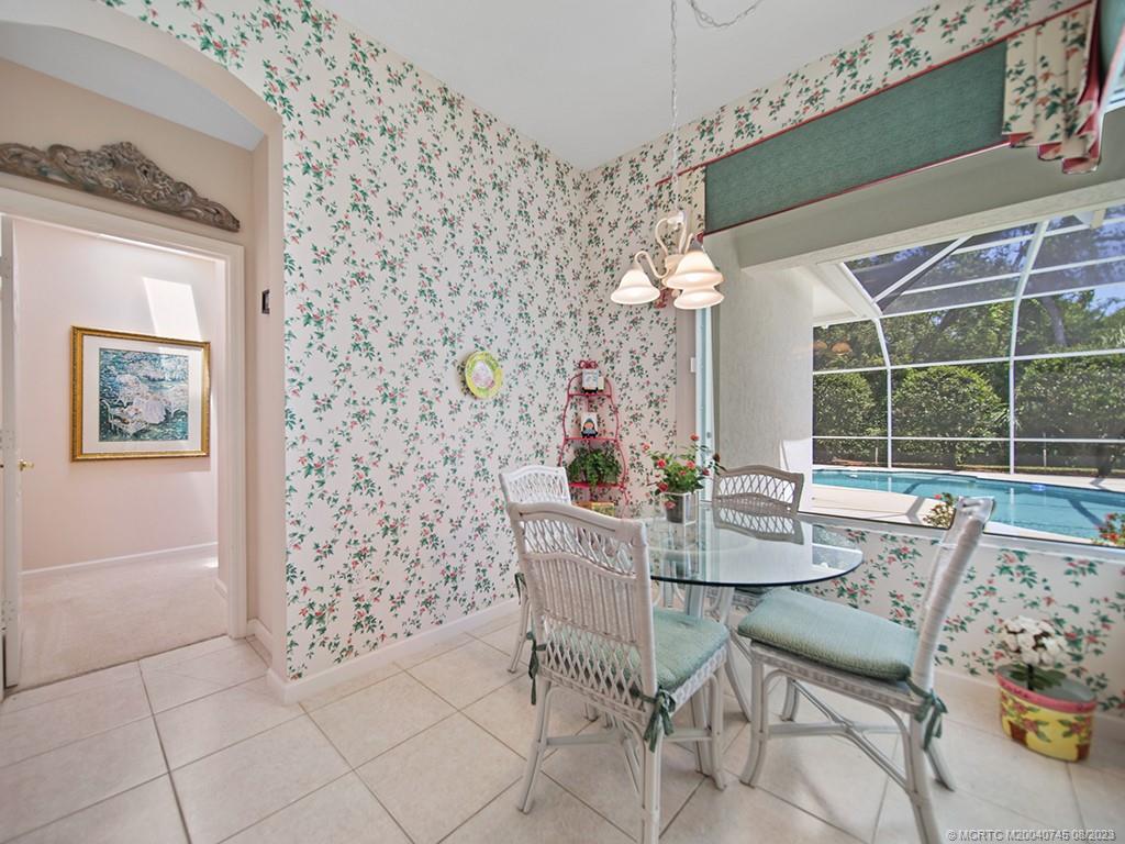 2855 NE Sewalls Landing Way