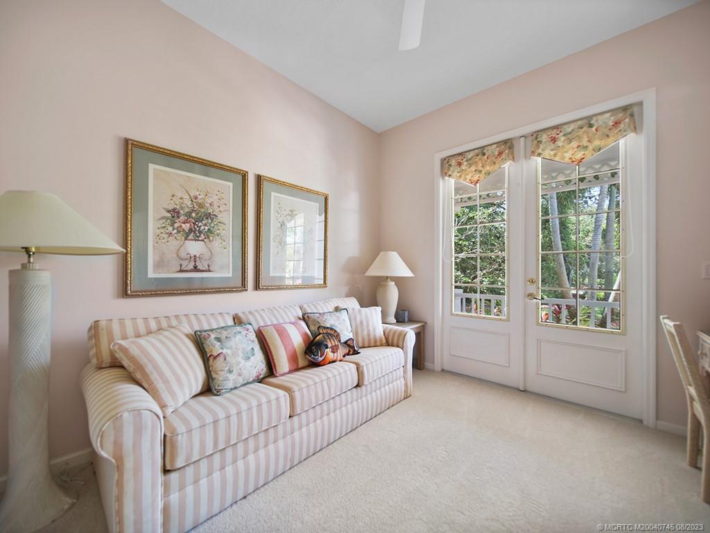 2855 NE Sewalls Landing Way