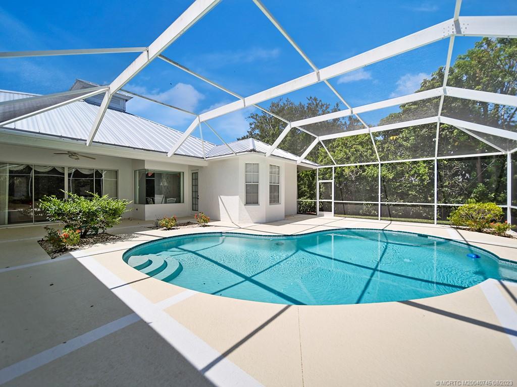 2855 NE Sewalls Landing Way