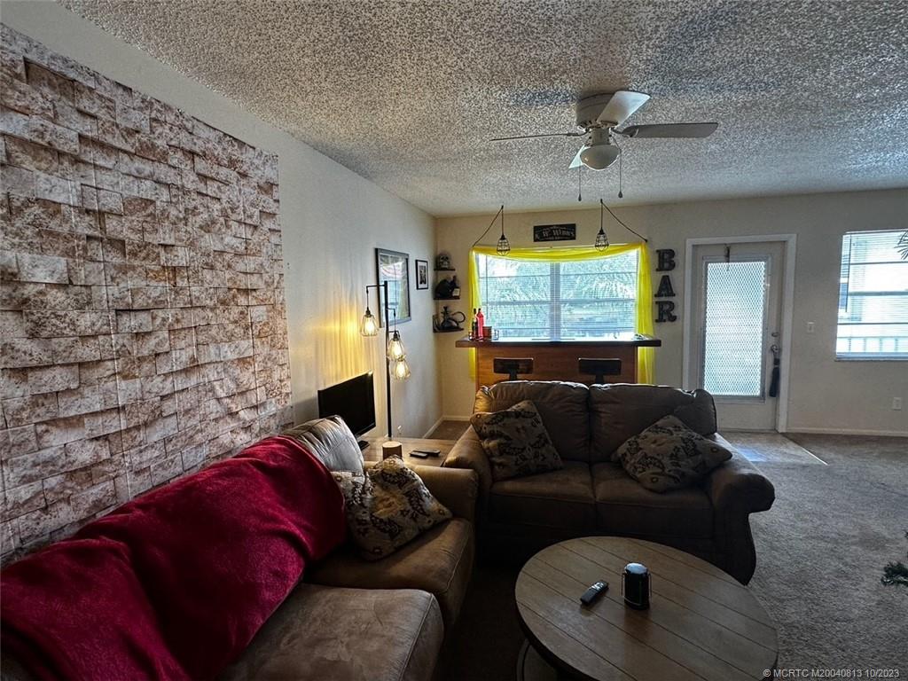 1225 NW 21st Street 4-2410