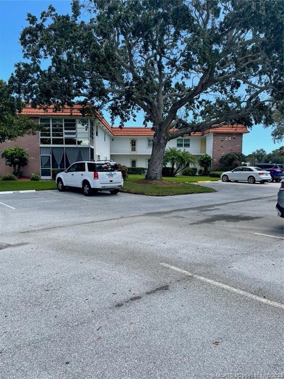 1225 NW 21st Street 4-2410