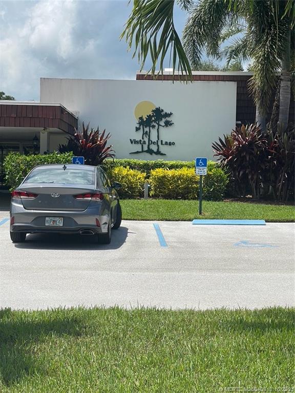 1225 NW 21st Street 4-2410